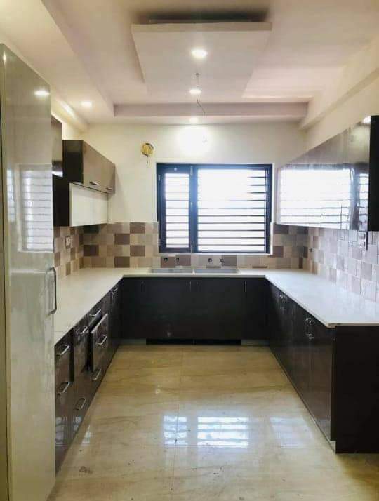 Modular 4BHK Flat FOR SALE in FARIDABAD, HR, Delhi-57