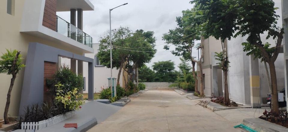 BMRDA APPROVED Bigger Dimensions Villas And Villa Plots For Sale in Sarjapur. in BENGALURU, KA Bangalore - 60