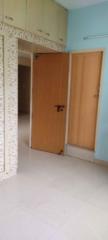 Well ventilated and spacious East facing 2 BHK Flat in BENGALURU, KA , Bangalore - 47