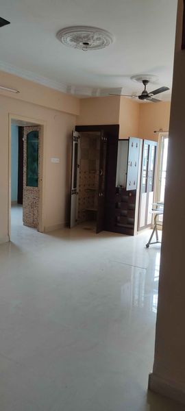 Well ventilated and spacious East facing 2 BHK Flat in BENGALURU, KA , Bangalore - 47