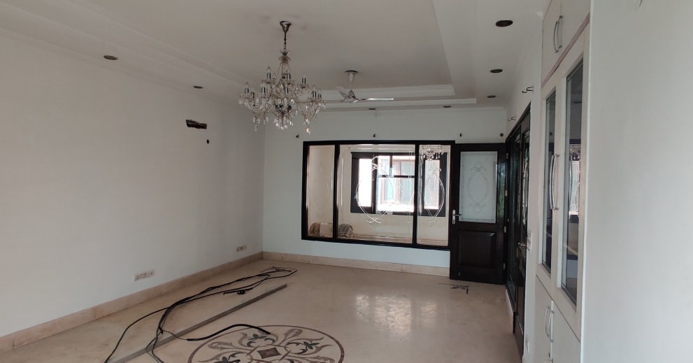 Third Floor with Terrace in GK1 South Delhi, New Delhi - 8