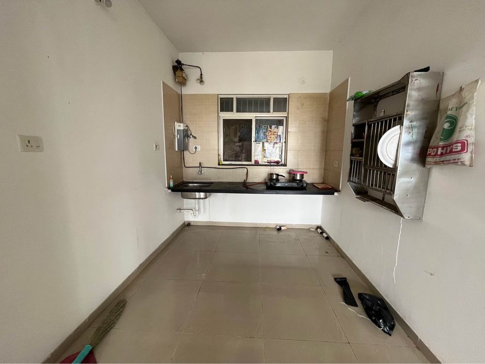 1 BHK semi furnished flat available for sale in HINJAWADI, MH Pune - 9