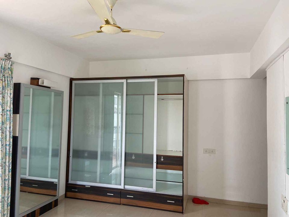 Available 3 Bhk Penthouse in Gold Coast in Pune - 16