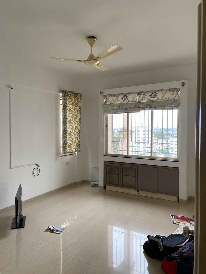 Available 3 Bhk Penthouse in Gold Coast in Pune - 16