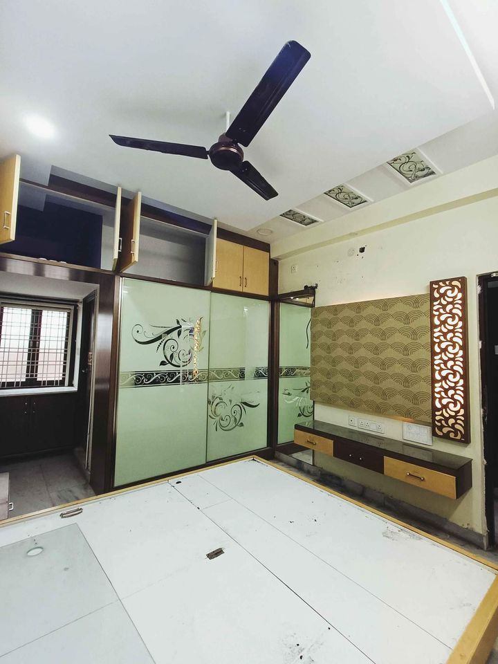 Deluxe flat for sale At Vasavi Colony near Astalaxmi temple in Hyderabad TS - 11