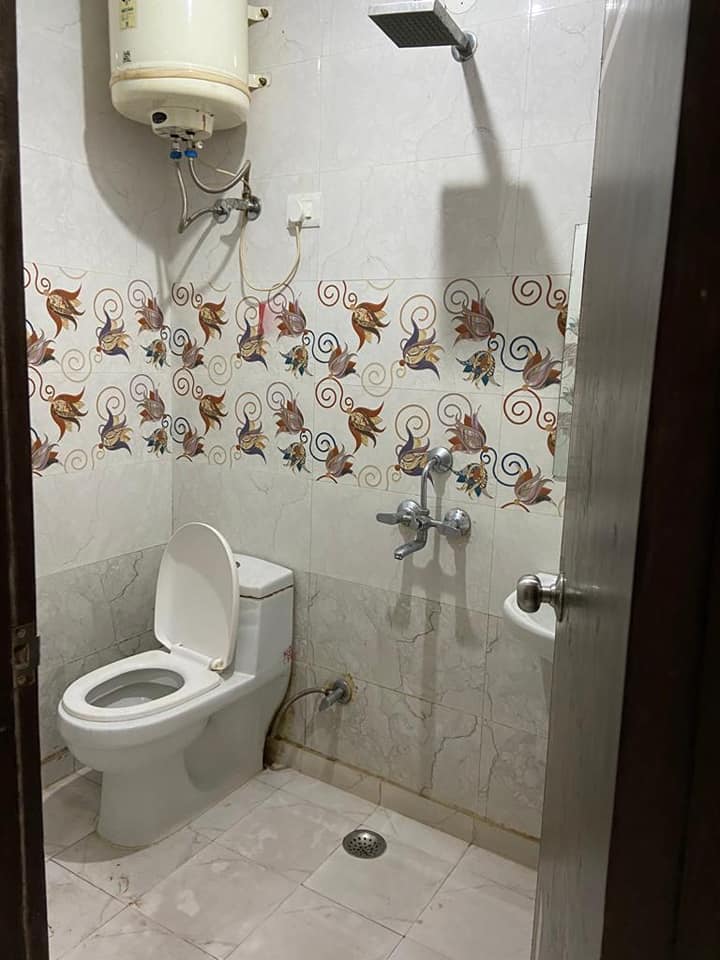 2BHK flat FOR SALE in DELHI, DL, Delhi-77