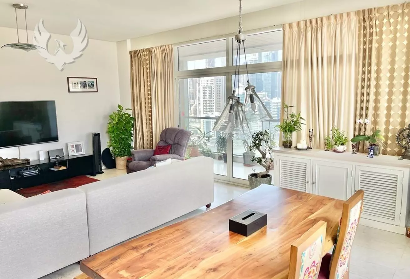 High Floor/ Largest Layout / Big Balcony IN MADINA TOWER, LAKE ELUCIO - 8664778