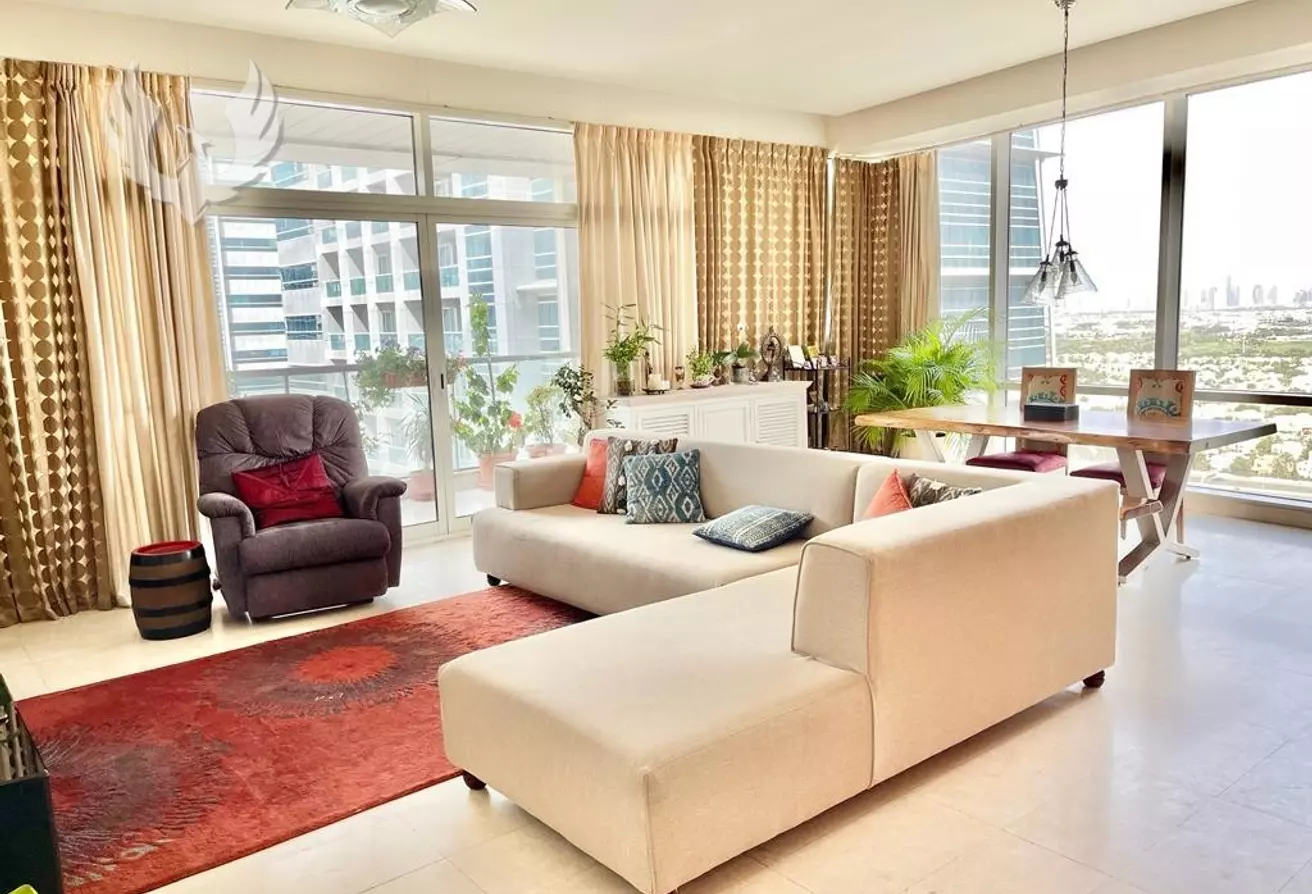 High Floor/ Largest Layout / Big Balcony IN MADINA TOWER, LAKE ELUCIO - 8664778