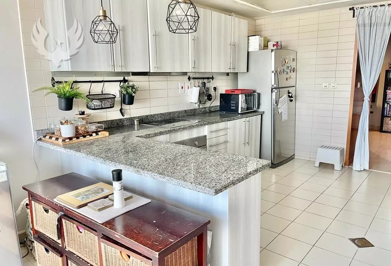 High Floor/ Largest Layout / Big Balcony IN MADINA TOWER, LAKE ELUCIO - 8664778