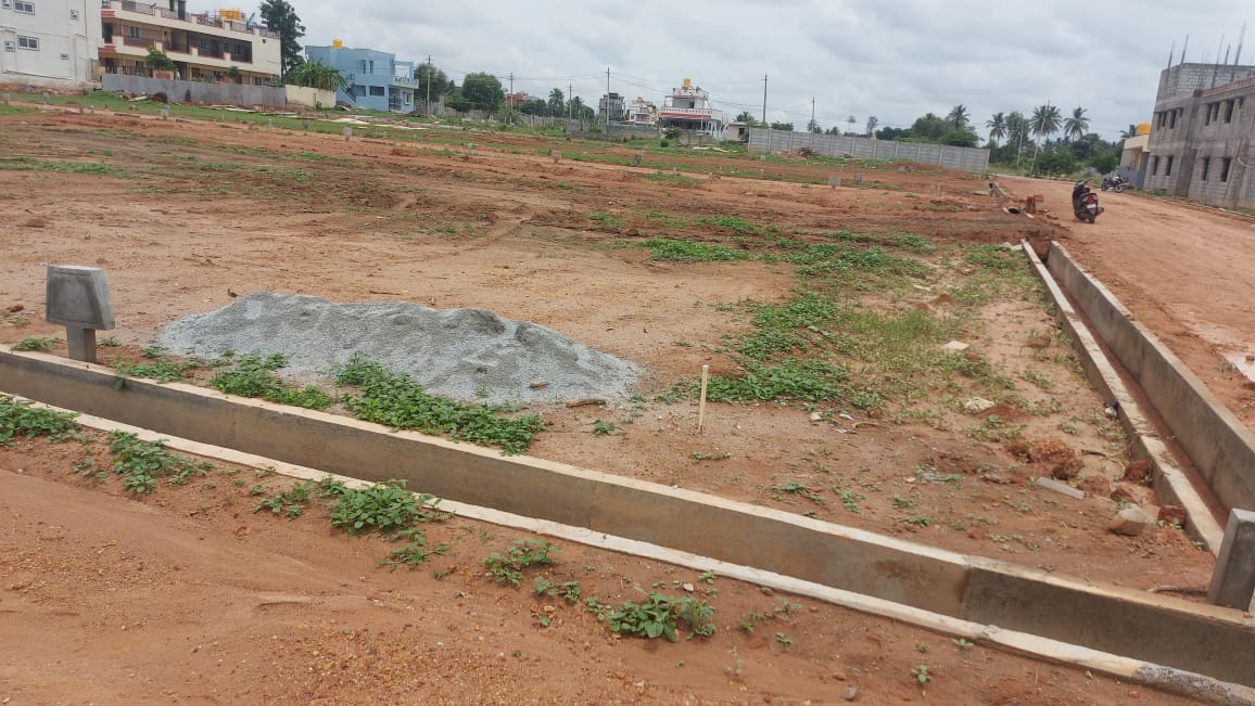 DC Convertion plot sale in KIABD Teck park