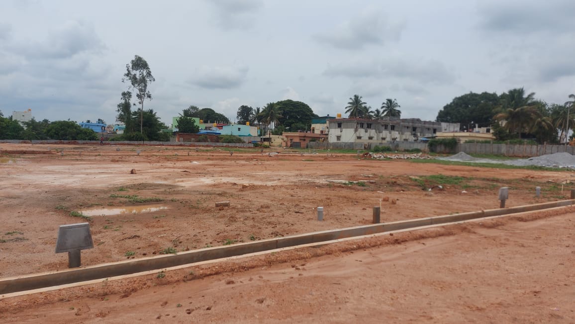 DC Convertion plot sale in KIABD Teck park